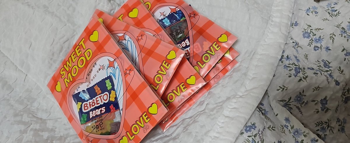 🌲2024 남우현 식목일4 트리월드 너의남자응원법(가사) 나눔공지 🌲 

🎄 2024년 09월 21일 18시 첫공
🎄응원법 가사 용지+젤리
🎄 20장
🎄 장소및 복장은 당일공지
🎄 응원법 받으러 왔다 말해주세요.
🎄 받은후 신나게 응원 부탁드립니다.

#인피니트 #남우현 #남우현트리월드 #식목일 #너의남자