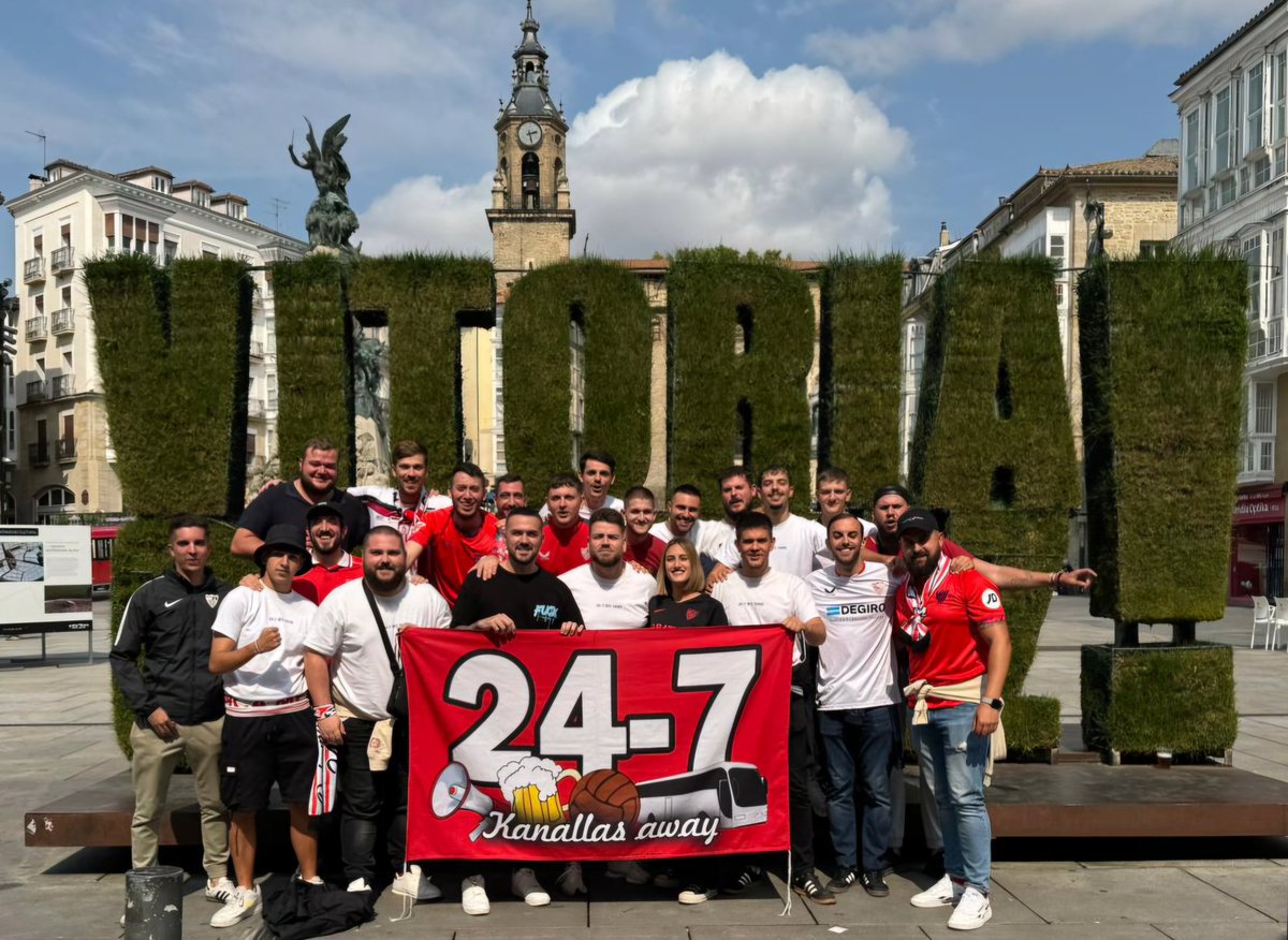 247SfcFans's tweet photo. ⚪️🔴 No nos arrepentimos de este amor... 🔴⚪️
#247Sfcfans
#Familiarojiblanca https://t.co/eMeH04eioh
