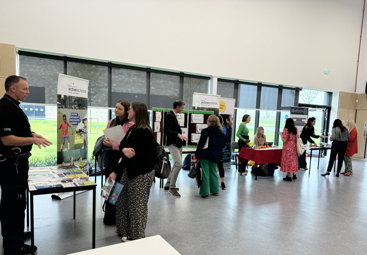 WlhwbChamps's tweet image. The market place at our Health &amp;amp; Wellbeing Conference was bustling today. Lots of #positiveconnections made! #whatmatters