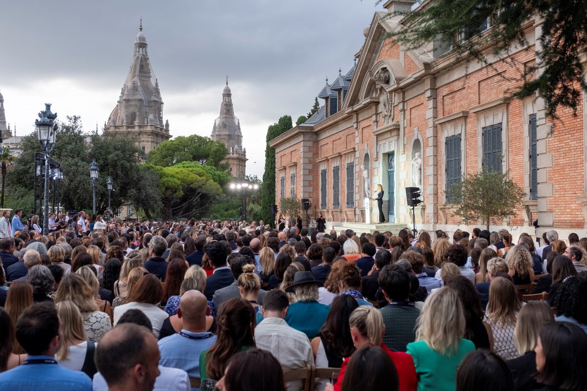 CushWakeSPAIN's tweet photo. 🌍 En el evento 'Hola Barcelona!' de @BarcelonaGlobal presentamos el Inclusive Cities Barometer, que destaca a Barcelona como una de las ciudades más inclusivas de EMEA. 

🌟Junto a @aurafundacio, seguimos impulsando ciudades accesibles y sostenibles. #BetterNeverSettles https://t.co/cBIDLWe9N3