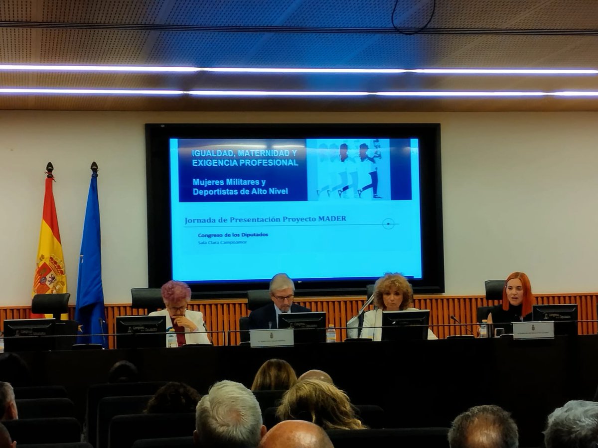 Finalizada la presentación del proyecto MADER, hoy en <a href="/Congreso_Es/">Congreso</a>
Estudio muy importante sobre la Igualdad, Maternidad y Exigencia Profesional en las mujeres militares y deportistas de alto nivel.
Las compañeras Miriam y Montse presentes en una mesa contando sus experiencias