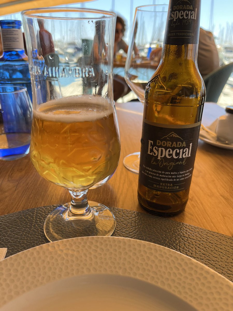 josep_ma2002's tweet photo. Que rica una Dorada especial en Playa Blanca, Lanzarote #miscervezasporahi @uliiises_6 @monjesus70 @paconadal @vycens https://t.co/YE8iaP2Ium
