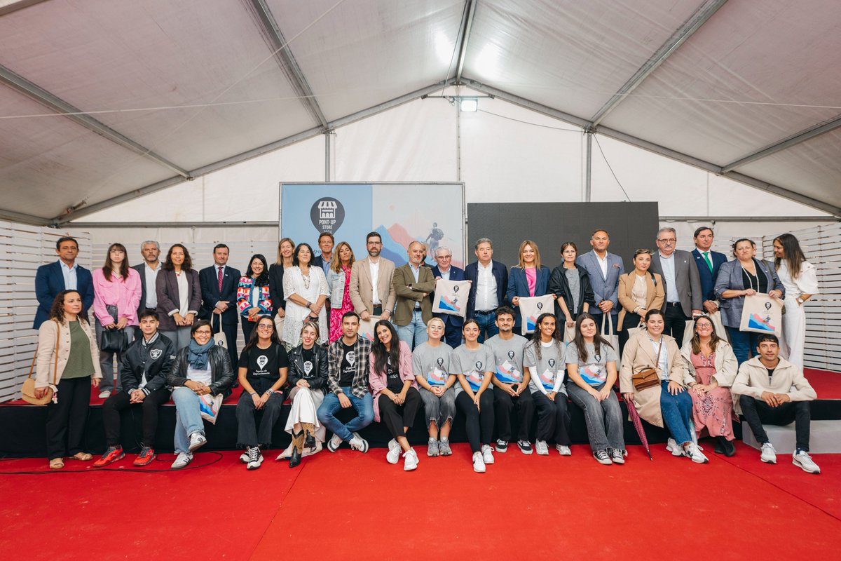 Esta mañá tivemos a honra de presentar o #pontupstore2024 da man dos nosos patrocinadores e colaboradores. 🙌🏽

En orden de intervención:
- <a href="/depo_es/">Deputación Pontevedra</a>  
- <a href="/MASORANGE_ES/">MasOrange</a> 
- <a href="/Xunta/">Xunta de Galicia</a>  
- <a href="/zonafrancavigo/">Zona Franca Vigo</a>  
-  <a href="/uvigo/">Universidade de Vigo</a> 
- <a href="/Pontevedrate/">Concello de Pontevedra</a> 

Grazas a todos e todas!