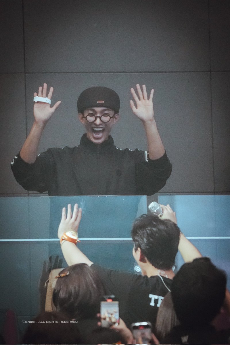 아 디케이와 영케이의 만남 너무 귀여워서 웃음나 ..