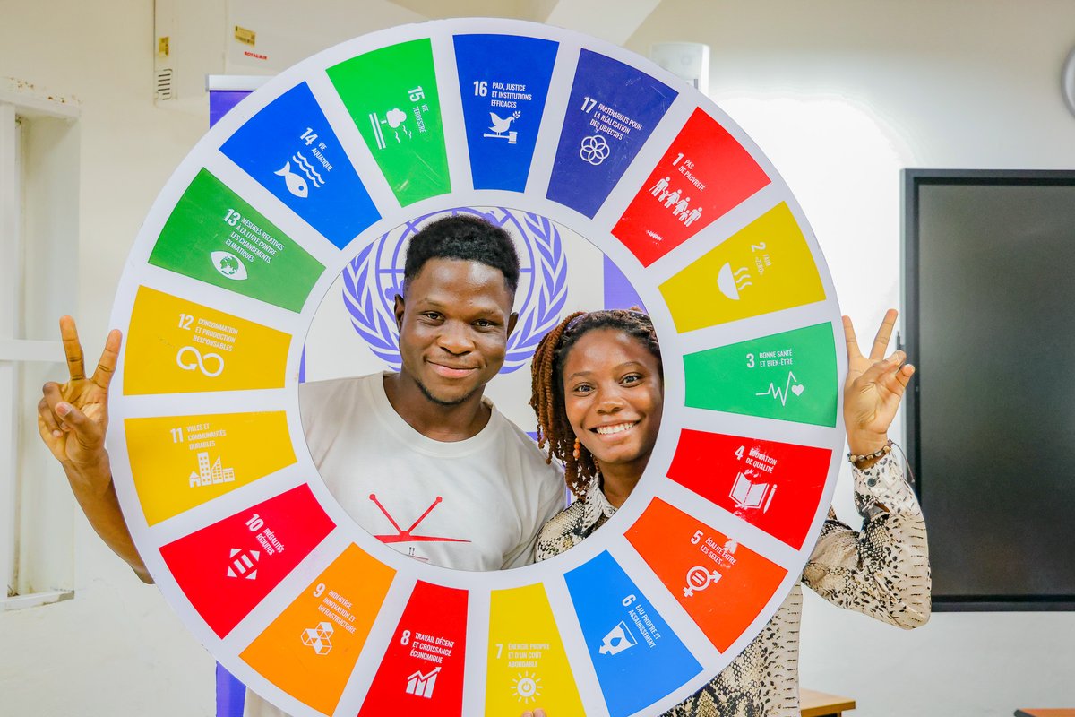 PnudTogo's tweet image. Célébration #peaceDay2024 au Togo.
En collaboration avec @WanepTogo nous avons renforcé hier les connaissances des lauréats finalistes de l&apos;édition 2024 des Joutes verbales francophones sur les idéaux de #Paix. 
Ensemble, réinventons un🌍plus juste, pacifique et durable!
#ODD16