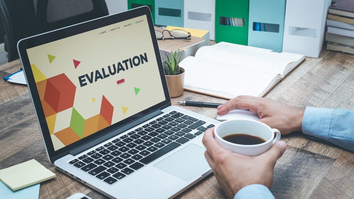 SHRM's tweet photo. Want to improve feedback quality? Try the situation-behavior-impact model. Clear, actionable feedback fosters growth and helps employees thrive! Read more at https://t.co/3Tnqo2yLqo #FeedbackFramework https://t.co/b25gjLJps5