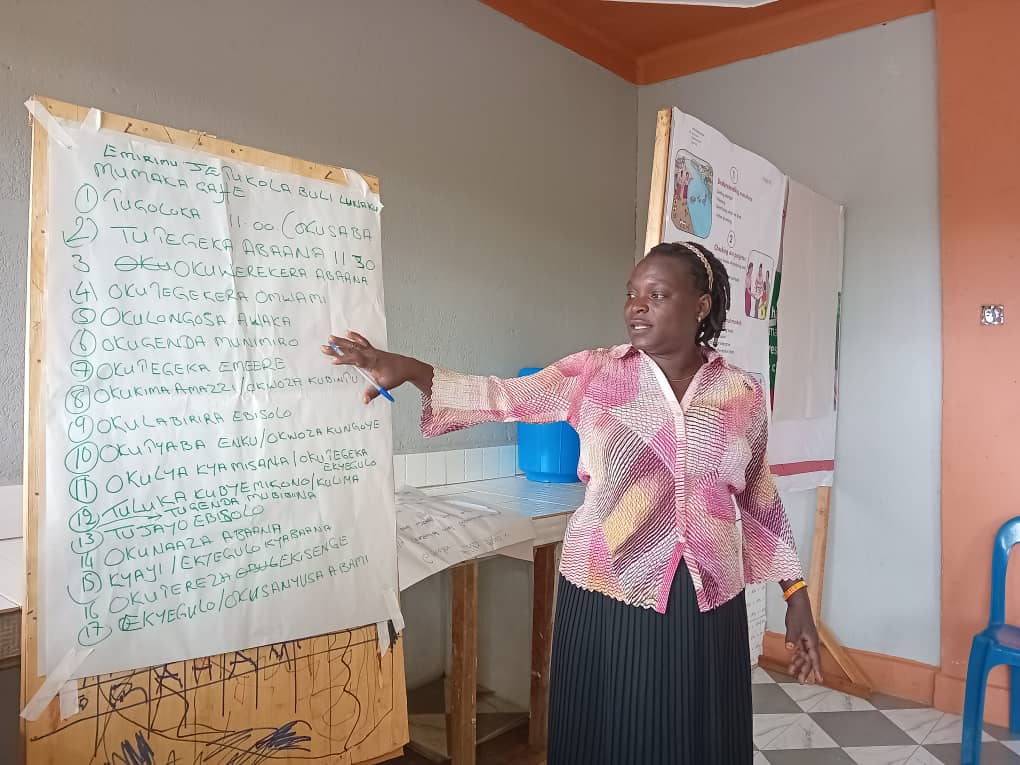 YARDbuikwe's tweet photo. More photos from the training on gender and institutional training hosted by JK Plantation farmers Association at Kyampisi village in Kayunga District. This training is facilitated by Madam @NantongoEv25849
@YARDbuikwe @mukalazifr59903 @LunaanaL37557 @ClassPoult80978 https://t.co/Kxy6y2HOtq
