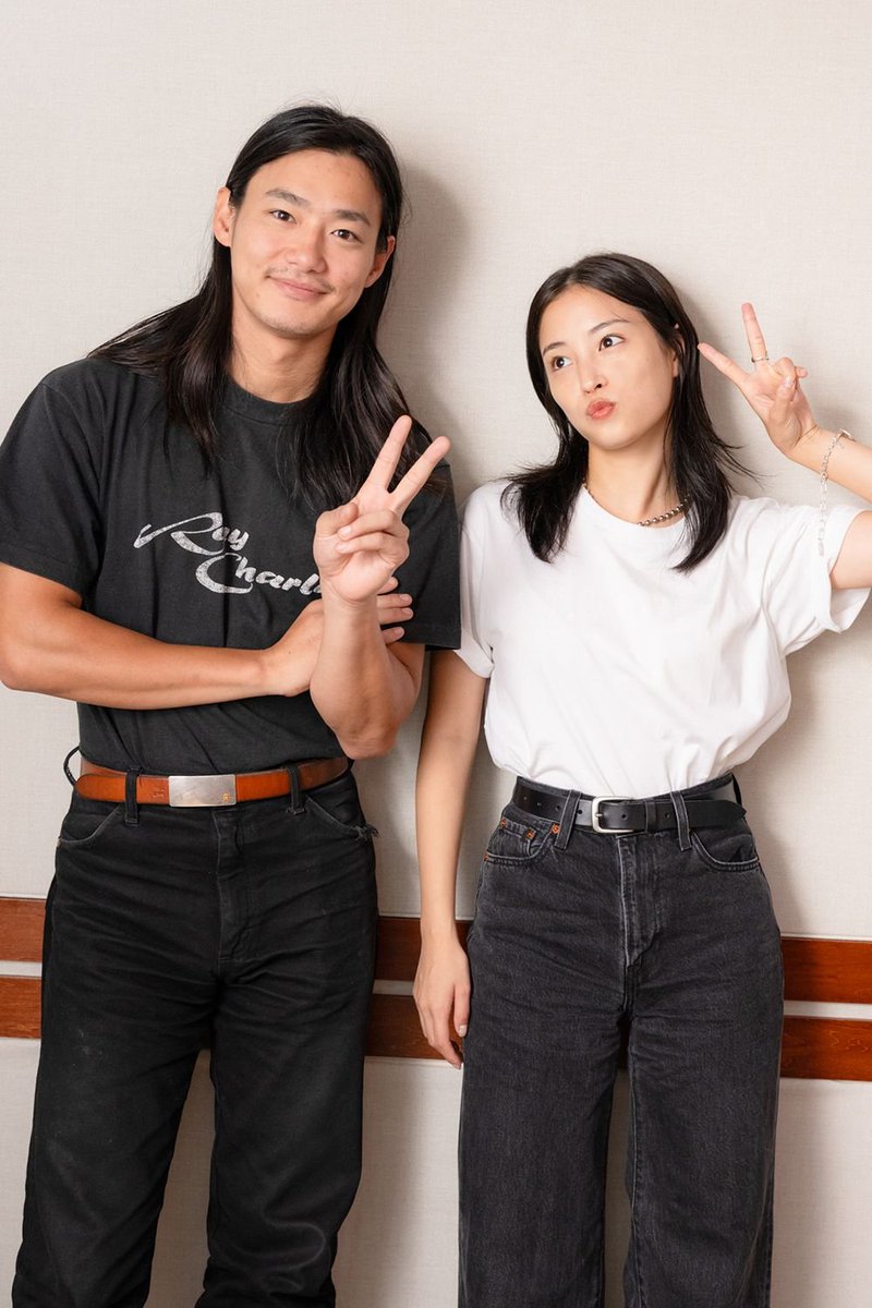 🤍＼#広瀬すず の #よはくじかん／🤍 大の仲良しで共通点も多く、 服装