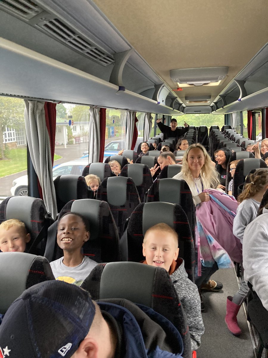 GCPSYear3's tweet photo. On our way to Blagdon Farm 
@GreenfieldsCPS https://t.co/93lZ2T80j7