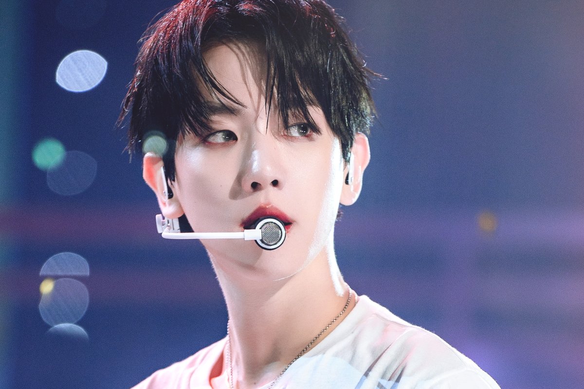 ❤240908 인기가요 #미션포토

기습 미션포토❤️!!>< 
큥아지 차차 ! 🐶🐾와 큥자님🍍고민이 된다면❓
미공개➕무로고 몽땅 가져올게요...🤍

💗백현님💗 사진 보러 와~ 접수~ 

MORE🔗programs.sbs.co.kr/enter/gayo/vis…

#인기가요 #Inkigayo #백현 #BAEKHYUN #PineappleSlice <a href="/BAEKHYUN_INB100/">BAEKHYUN_official</a>