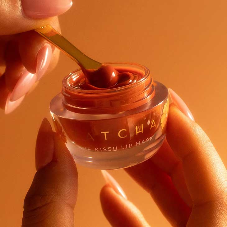 designscene's tweet image. The Kissu Lip Mask in the limited-edition Kiku shade by #Tatcha is an essential for anyone seeking plump, hydrated, and soft lips - See more here: beautyscene.net/skin-care-prod…

Photo Courtesy of Tatcha
