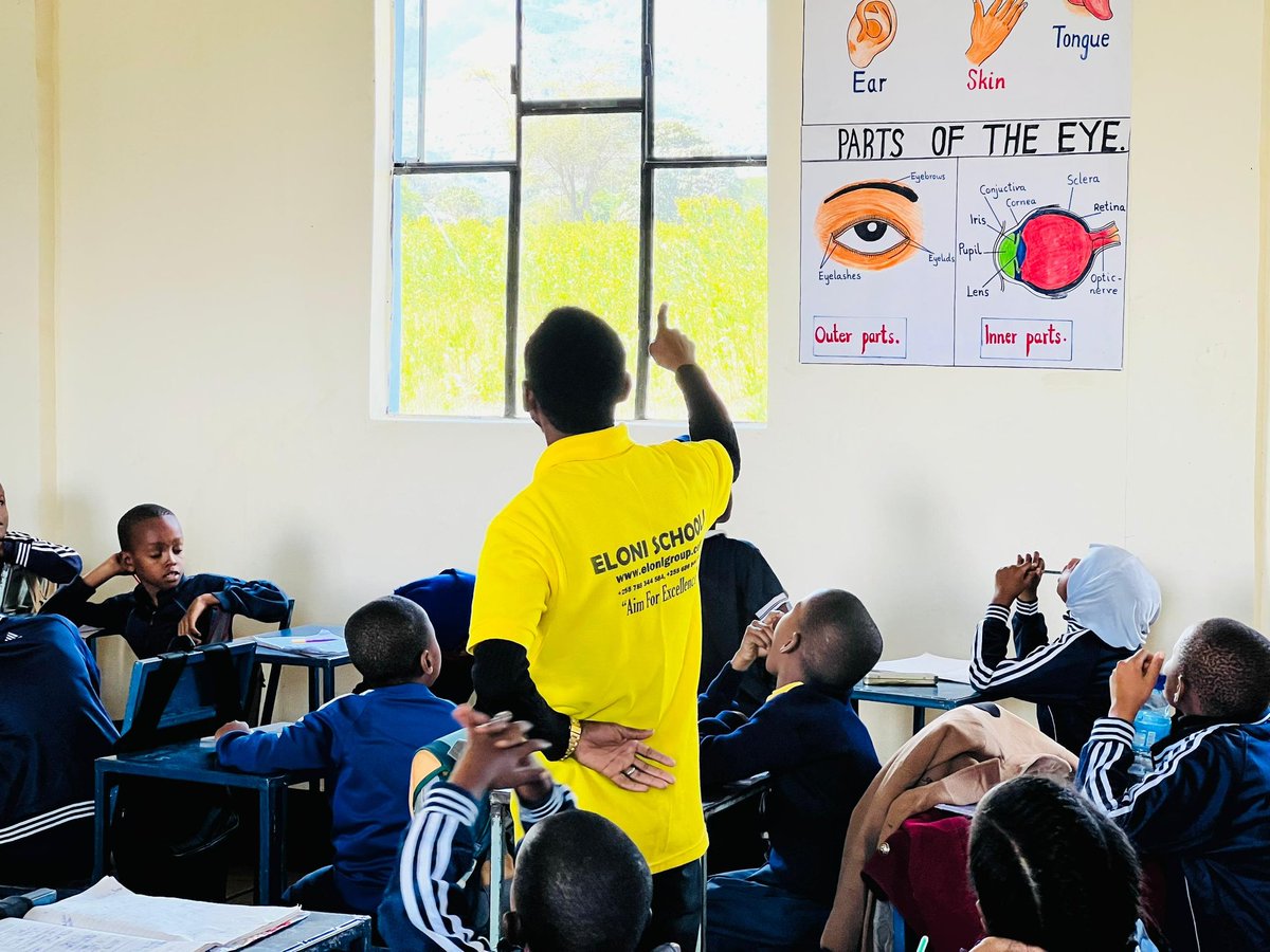 MsamaSteven's tweet photo. Hawa watakua darasa gani Eloni Pre &amp; Primary School?
#Eloni_Schools https://t.co/wnKqkhEyaj