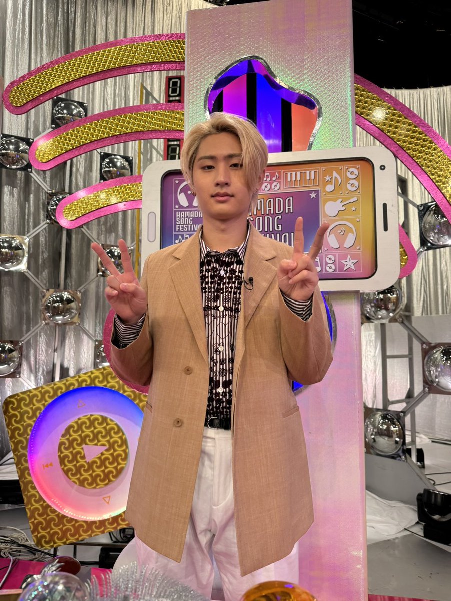 今日19:00から放送の
『 #ハマダ歌謡祭 ★ #オオカミ少年  』
秋の2時間SP🍁✨
に猪狩蒼弥が出演します🗣️🎶💚

ぜひご覧ください✌️😊✌️

#猪狩蒼弥🎂 #HiHiJets