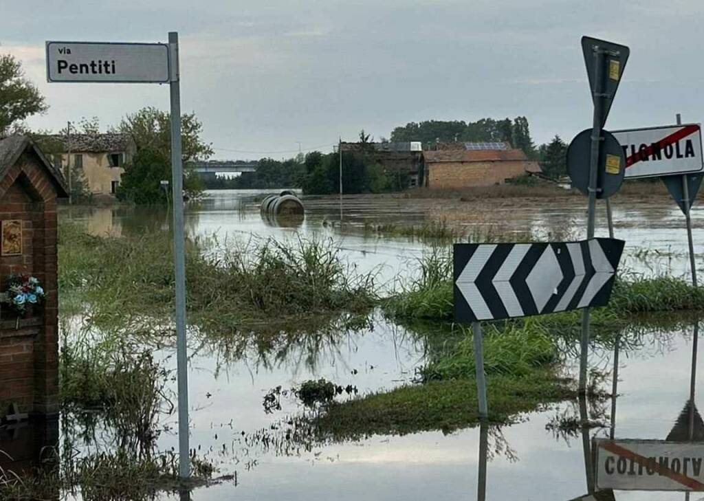 Primonumero's tweet photo. Alluvione, molisani col fiato sospeso, Rosanna: “Noi, miracolati per la seconda volta” https://t.co/NgALXTFcly https://t.co/EZngYMeCYG