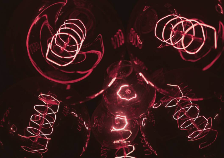 Did you that applications are now open for our new Superconductivity CDT programme that will start in September 2025? ⚡️🔌 #postgraduatestudy #cdt #superconductivity 

Full details and how to apply can be found on the Postgraduate Study pages: bristol.ac.uk/study/postgrad…