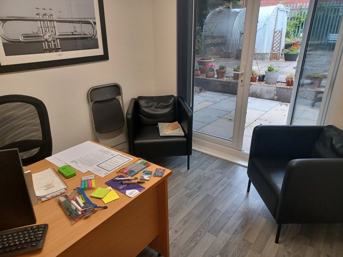 Catherineb07's tweet image. We are so lucky to have been given such lovely spaces to work in by our MHST schools. @WesthoughtonHS We are enjoying supporting your young people and being welcomed as part of your school team. #MentalHealthMatters #lowintensitytherapy #EMHPCat #BoltonMHST #TeamCAMHS @GMMH_NHS
