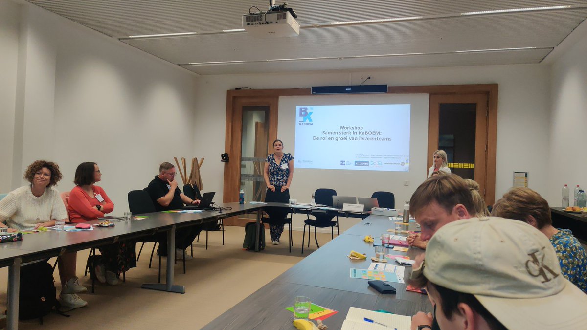 Hoe het professionaliseringstraject voor leraren beroepsonderwijs (samenwerking <a href="/PPW_KULeuven/">PPW_KULeuven</a>, <a href="/VUBrussel/">VUB</a>, <a href="/HogeschoolPXL/">Hogeschool PXL</a> en @ExCELThomasMore) er in de praktijk uitzag, door <a href="/AnVanfr/">An Vanfroyenhoven</a> en Charlotte Ramakers.