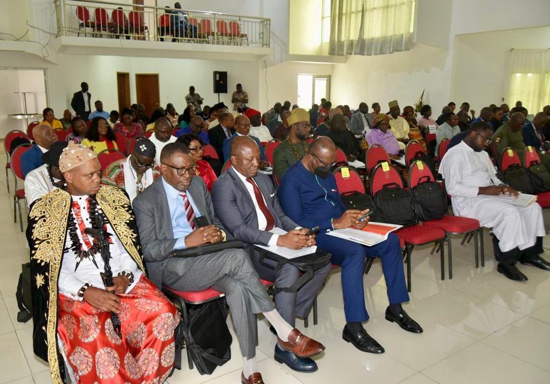 PNUDCameroun's tweet image. UNDP🇨🇲 #RecoveryProgramme has showcased it's implementation strides & engaged stakeholders at the 2nd Regional Follow-Up committee of #PPRD #SWRegion.
#PPRD-NW/SW Steering Committee President, Min. @paultasong thanked UNDP for satisfactory implementation of recovery phase.