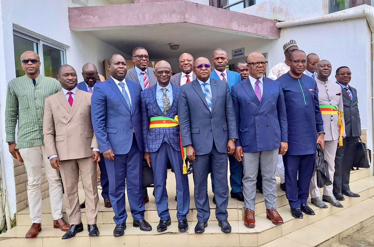 PNUDCameroun's tweet image. UNDP🇨🇲 #RecoveryProgramme has showcased it's implementation strides & engaged stakeholders at the 2nd Regional Follow-Up committee of #PPRD #SWRegion.
#PPRD-NW/SW Steering Committee President, Min. @paultasong thanked UNDP for satisfactory implementation of recovery phase.
