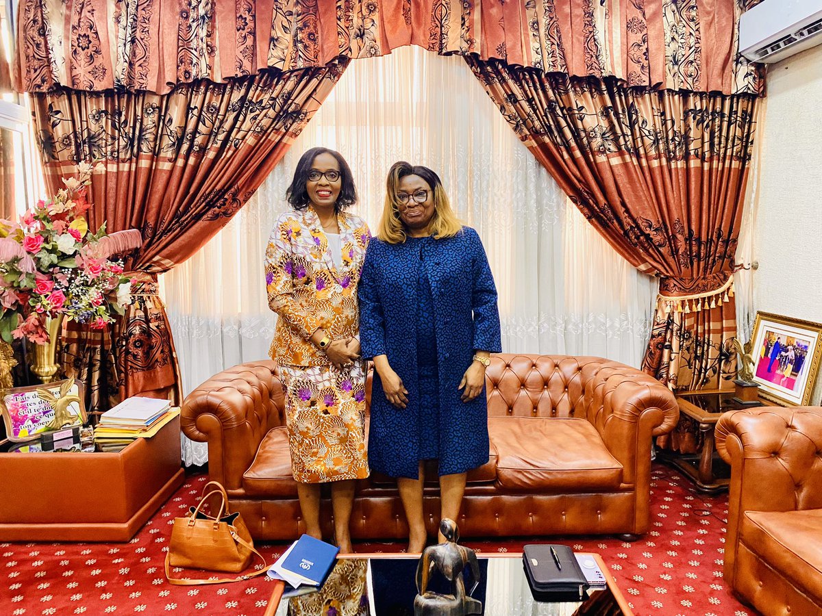 RefugeesCmr's tweet image. @minasofficiel, H.E Madame Irene Nguene received @MuhimpunduYve and concerted on the long standing relationship with UNHCR for the protection of forcibly displaced people.

Both pledged to continue collaborating on Gov’t agenda for social protection &amp;amp; #LeaveNoOneBehind