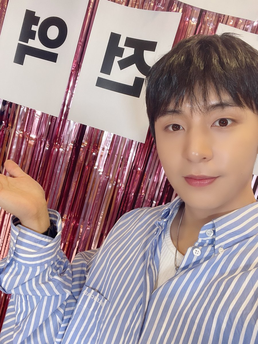 [📸] 240920 아기다리고기다리던 최성윤 전역🐰💚

드디어 니스들 곁으로 돌아온 뽀대장₍ᐢ.  ̫.ᐢ₎♡ ༘*.ﾟ
앞으로 기다리는 일 없이 우리 오래 행복하자☘️

#GoldenChild #골든차일드 #GNCD
#Y #최성윤 #CHOISUNGYUN