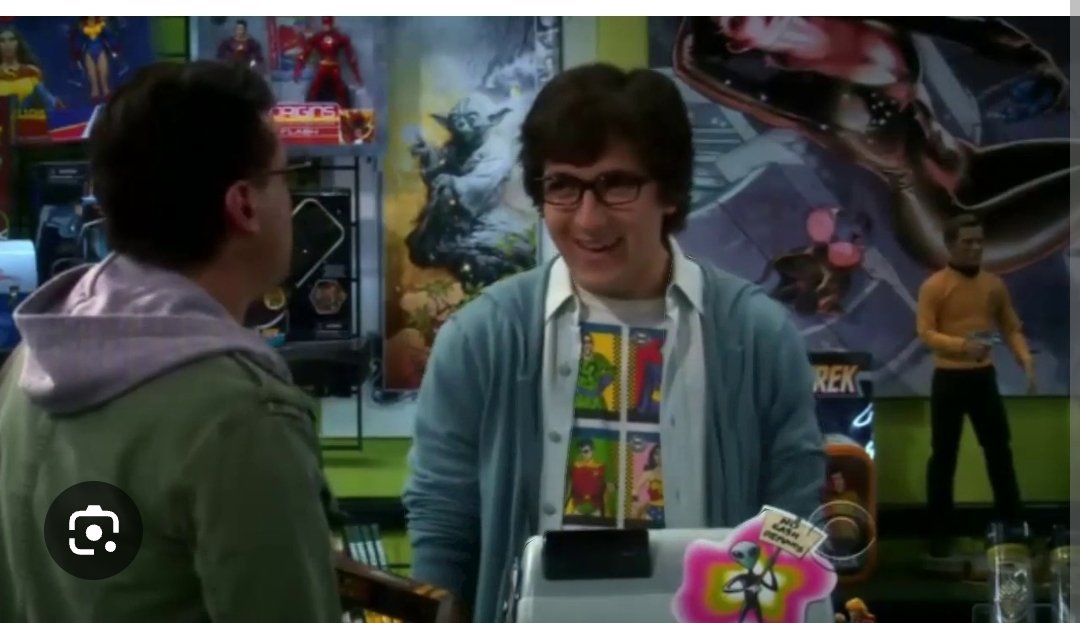 rogermataro's tweet photo. @robbhaifisch Me recuerda tanto al tío que deja Stuart en Big Bang como sustituto en un episodio.... https://t.co/Mgu33VFd5t