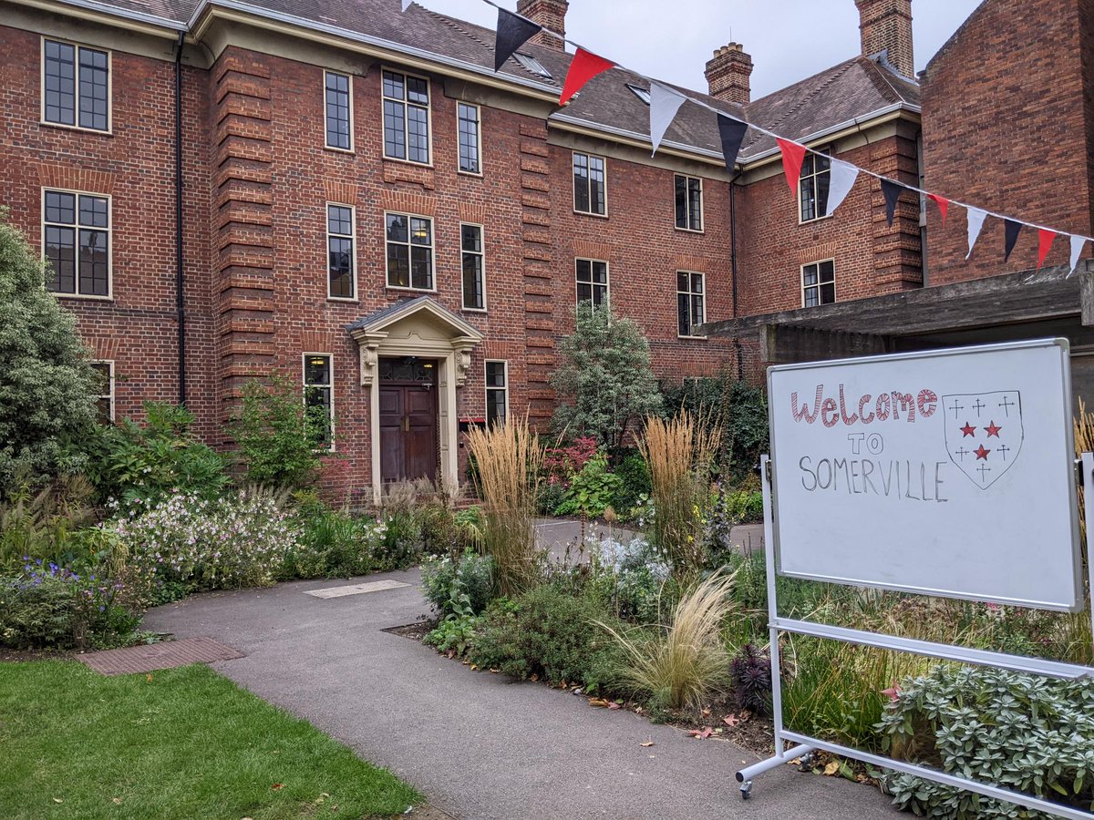 🌞Somerville is open!🌞

We're excited to welcome visitors for the September Open Day!

Our lovely student ambassadors are on hand to show you round college and answer any questions you might have. 

See our timetable for the day here: some.ox.ac.uk/study-here/acc…… 

#OxOpenDays