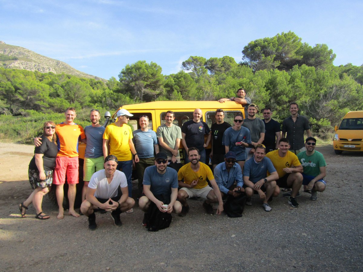 tokenizeitHQ's tweet image. 🌞 Greetings from sunny Alaró, Mallorca! 🌞

One of the many perks of working on a @cventurestudio  project is the annual team retreats. As a fully remote team at Tokenize.it, we&apos;re used to regular meetups, but once a year, the entire team from our Venture Studio…