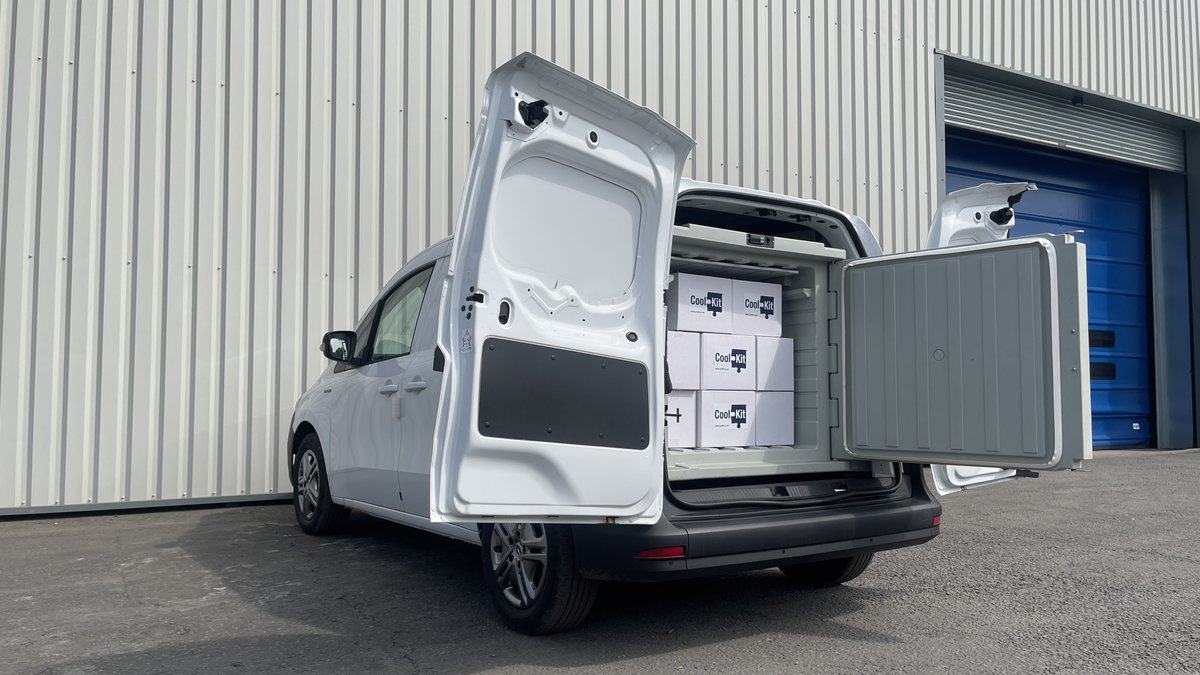 CoolKitLtd's tweet image. The Melform Koala 600 is exclusively available as a CoolKit solution!

You can read all about the state-of-the-art refrigerated container on our website, or come and see it for yourself at next month’s @TCSandD Cold Chain Hub 👀

coolkit.co.uk/new-arrival-at…

#TCSD24