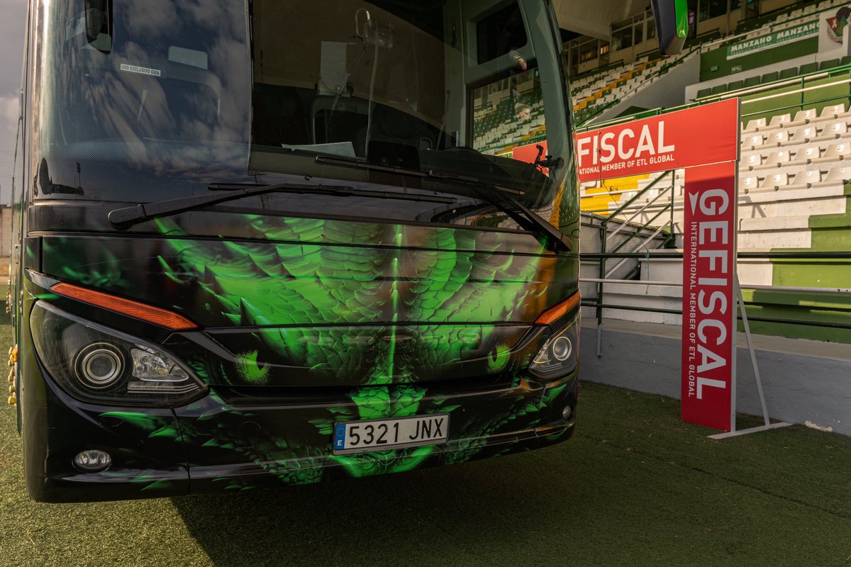 💚 𝓛𝓐 𝓓𝓡𝓐𝓖𝓞𝓝𝓔𝓣𝓐 🐉

¿Te subes con nosotros? 😏

©️ Diseño realizado por <a href="/mafiadelarte/">Mafia del arte Audiovisual</a> 

#LaOrdenDelDecano #AúpaCPC