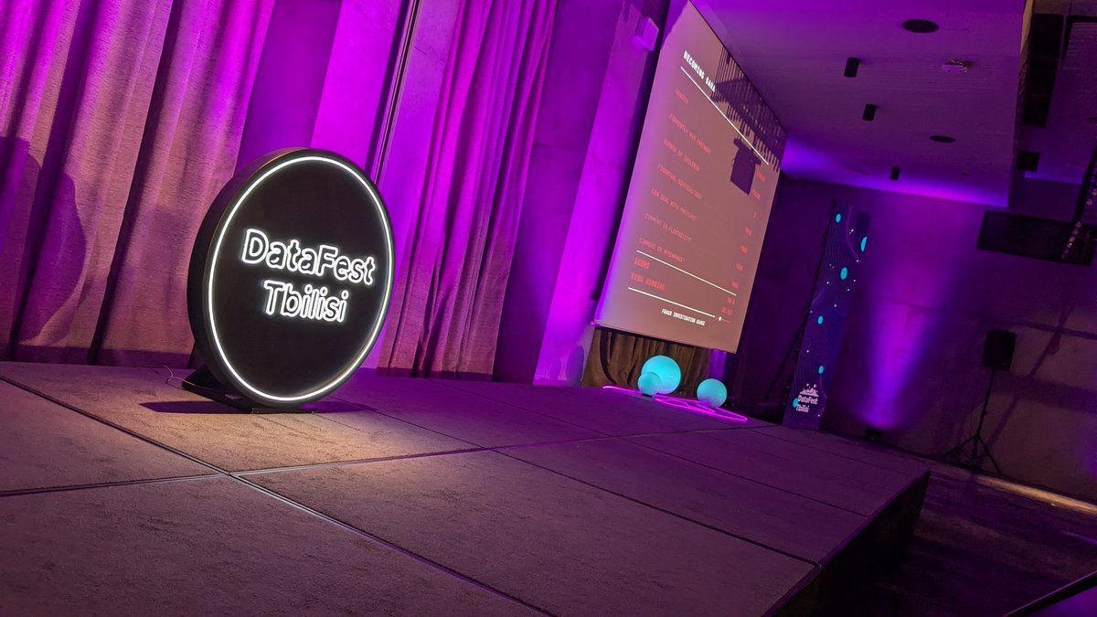 I've just landed here in #DataFestTbilisi 🇬🇪

if you are here, let's hang out!

I am speaking in an hour 🗣️