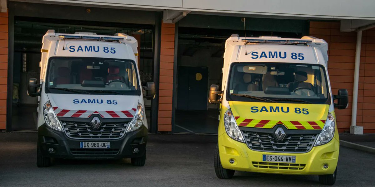 SicomUrgence's tweet photo. 🔁[𝐑𝐄𝐏𝐋𝐀𝐘] - Revivez cette immersion inédite durant 24 heures au sein du @samu85. C'était le 05 août 2018

Revoir le reportage▶️https://t.co/r4EcOzlcxu
📸@BriceLPT

#sicomurgence #immersion #vendée #samu #secourspersonne #reportage #accidentdecirculation https://t.co/evOtPZodhB