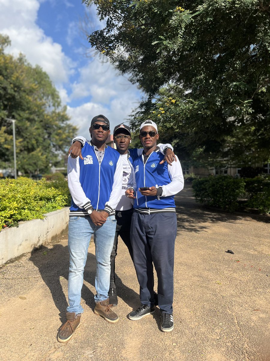 AbubakarAlihsa1's tweet image. B.Eng. Electrical Engineering - ABU Zaria