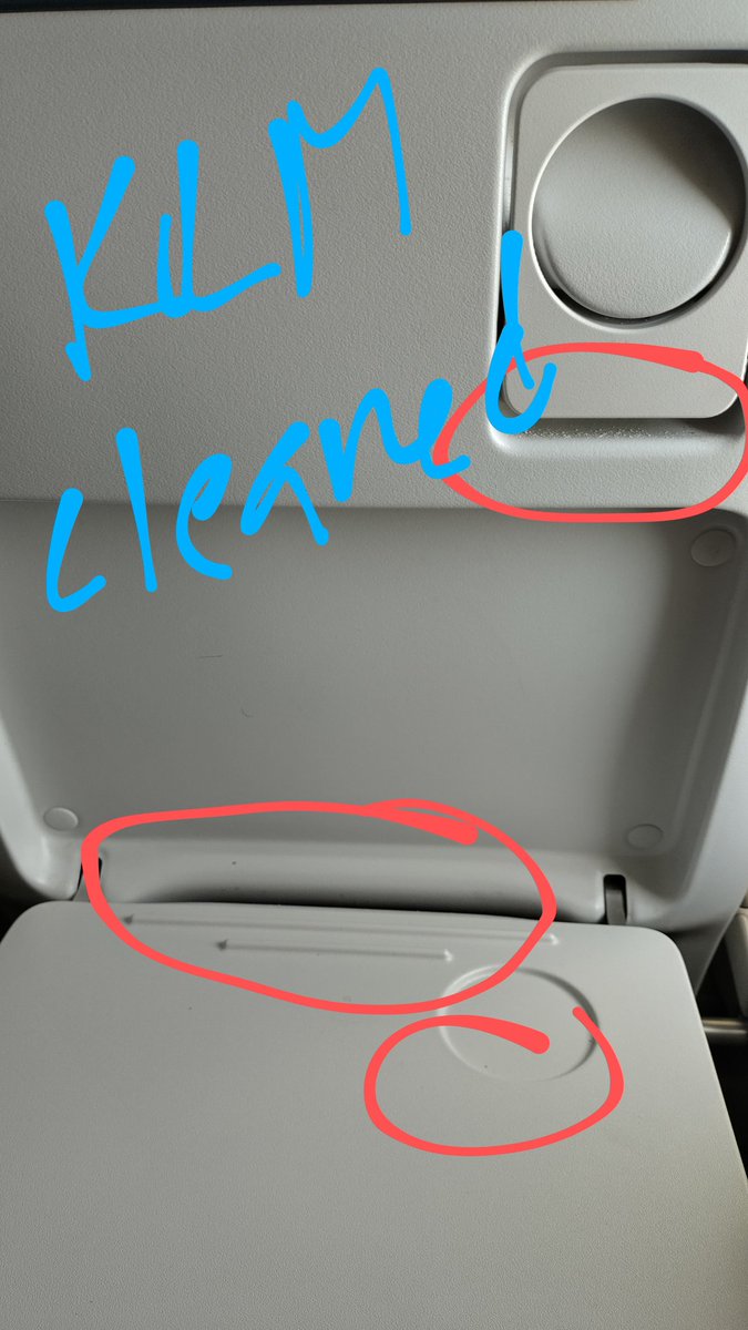 #KL1469 restarting the aircraft ... hoping the toilets might work again. 
While I am admiring their cleaning skills <a href="/KLM/">KLM</a>