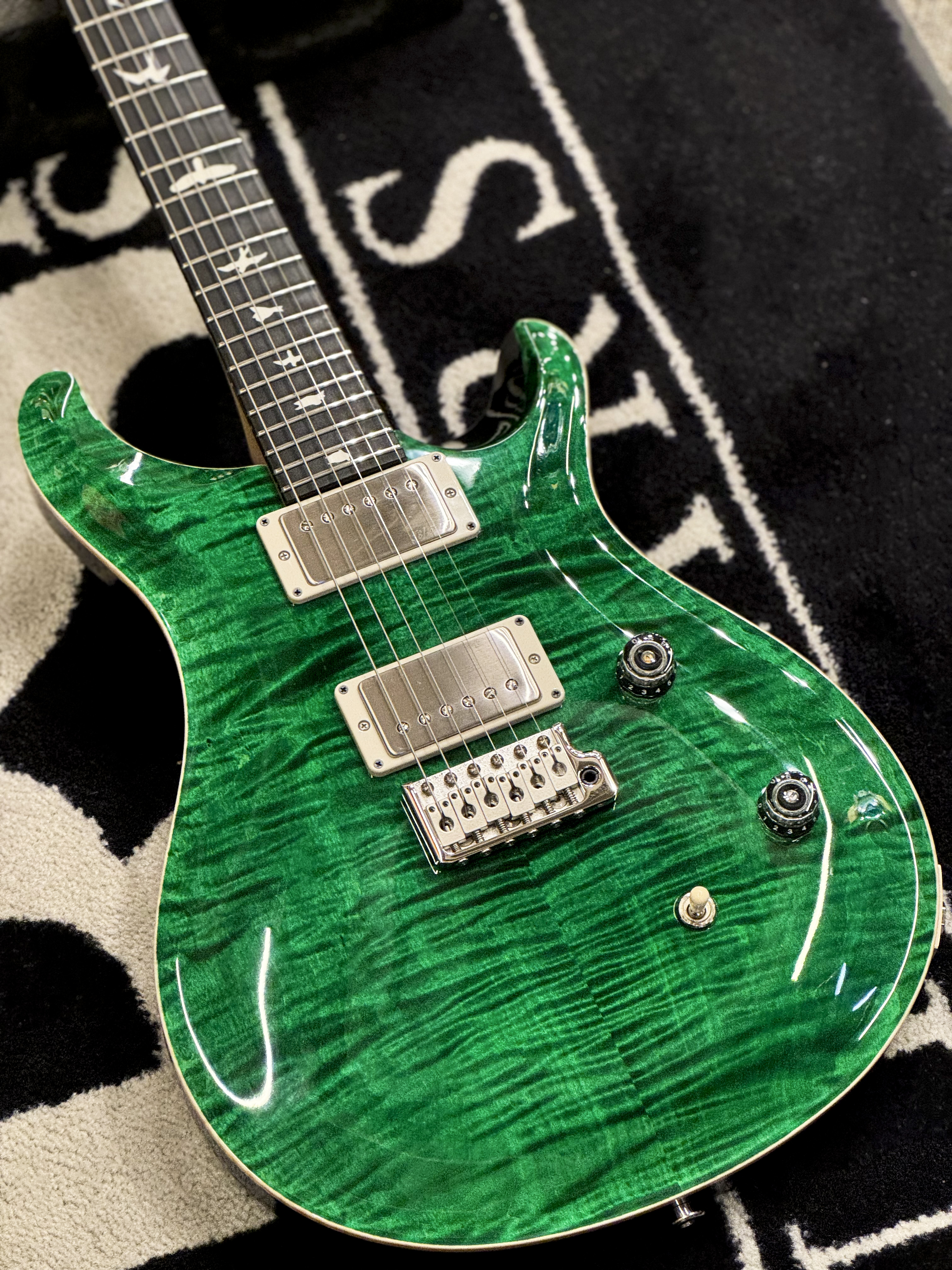 PRS CORE CUSTOM24 エメラルドグリーン PRSグリーン系人気カラー『エメラルド・グリーン』のCustom24