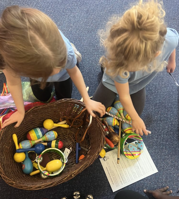 StStephens_Bury's tweet photo. Year 2 had a fantastic visit to Bolton Road Methodist Church today, exploring the key features of a church as part of their RE lesson. ⛪️ They're excited to continue their learning with a visit to Khizra Mosque next! 🕌 #ReligiousEducation #Year2 #CommunityExplorers #RE https://t.co/w4i6c1fOwz