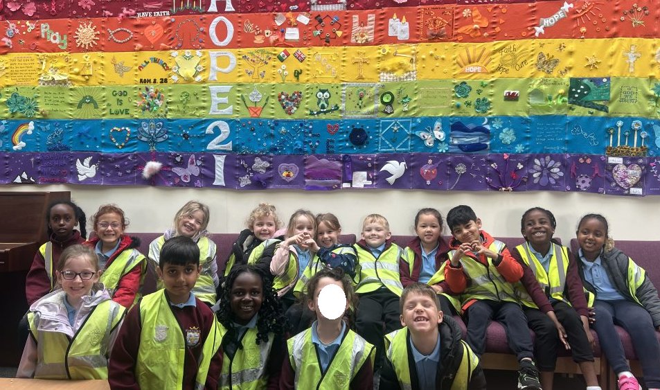 StStephens_Bury's tweet photo. Year 2 had a fantastic visit to Bolton Road Methodist Church today, exploring the key features of a church as part of their RE lesson. ⛪️ They're excited to continue their learning with a visit to Khizra Mosque next! 🕌 #ReligiousEducation #Year2 #CommunityExplorers #RE https://t.co/w4i6c1fOwz
