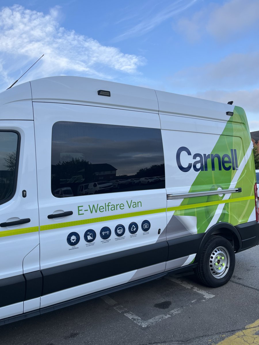ReflexHire's tweet photo. 🚐⚡ We're excited to see the e-Welfare Van take to the road, making its way to our valued customer @CarnellHighways 🔌

We're proud to partner with companies like Carnell, who are committed to a greener future 🌱

Together, we're driving innovation and sustainability forward! 🌎 https://t.co/v7bDloIn1N