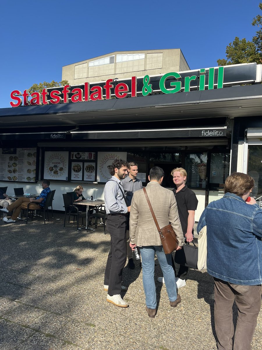 Nu är Liberala Skrivarakademin igång! Och vi är i Malmö där vi inlett med besök hos <a href="/heidiavellan/">Heidi Avellan</a> och <a href="/moabrglf/">Moa Berglöf</a> på Sydsvenskan! Så lärorikt från blivande opinionsskribenter!