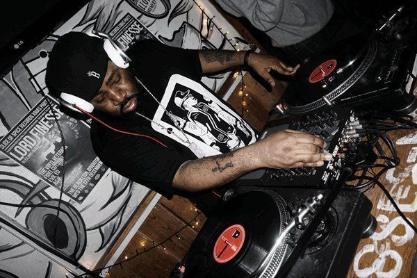 madina_design's tweet image. NEW STOCK! Jack of Spades Playing Card - Available now!
madina.co.uk/shop/latest/ja… 

#hiphop #hoodie #hoody #krsone #BoogieDown #jackofspades #madina #byallmeansnecessary