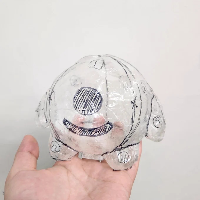 みんな〜!ぬいの型紙を作る直前にのみ出現するゴーストdouzen先生が来てくれたよ!! ぬいの型紙を作る直前にのみ出現するゴーストdouzen先生に挨拶してね!!!