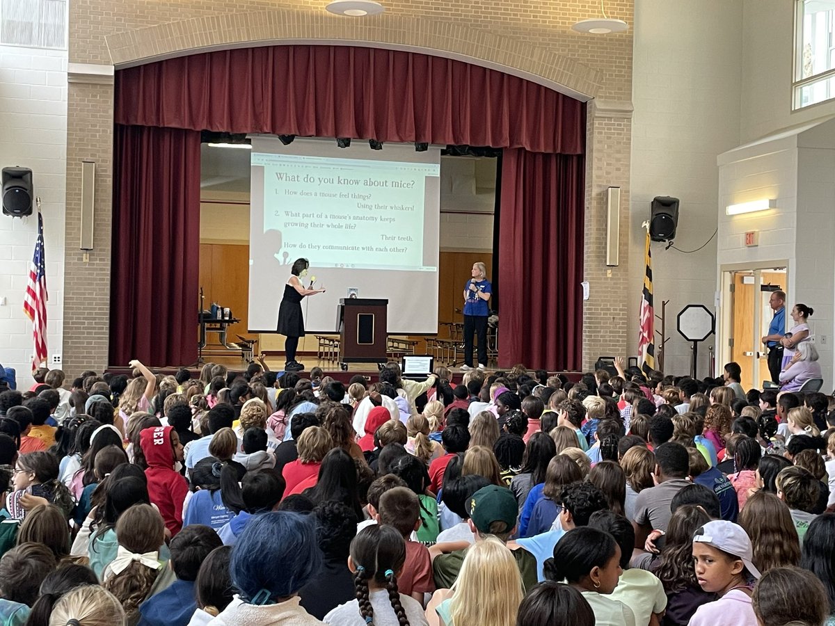 The kids were mesmerized by <a href="/kaaauthor/">Katherine Applegate (kaaauthor.bsky.social)</a> and <a href="/choldenko/">Gennifer Choldenko</a> yesterday and there’s a line out the door to put The Mouse and his Dog on hold! Thanks <a href="/PoliticsProse/">Politics and Prose</a> 🤖🐶🐭