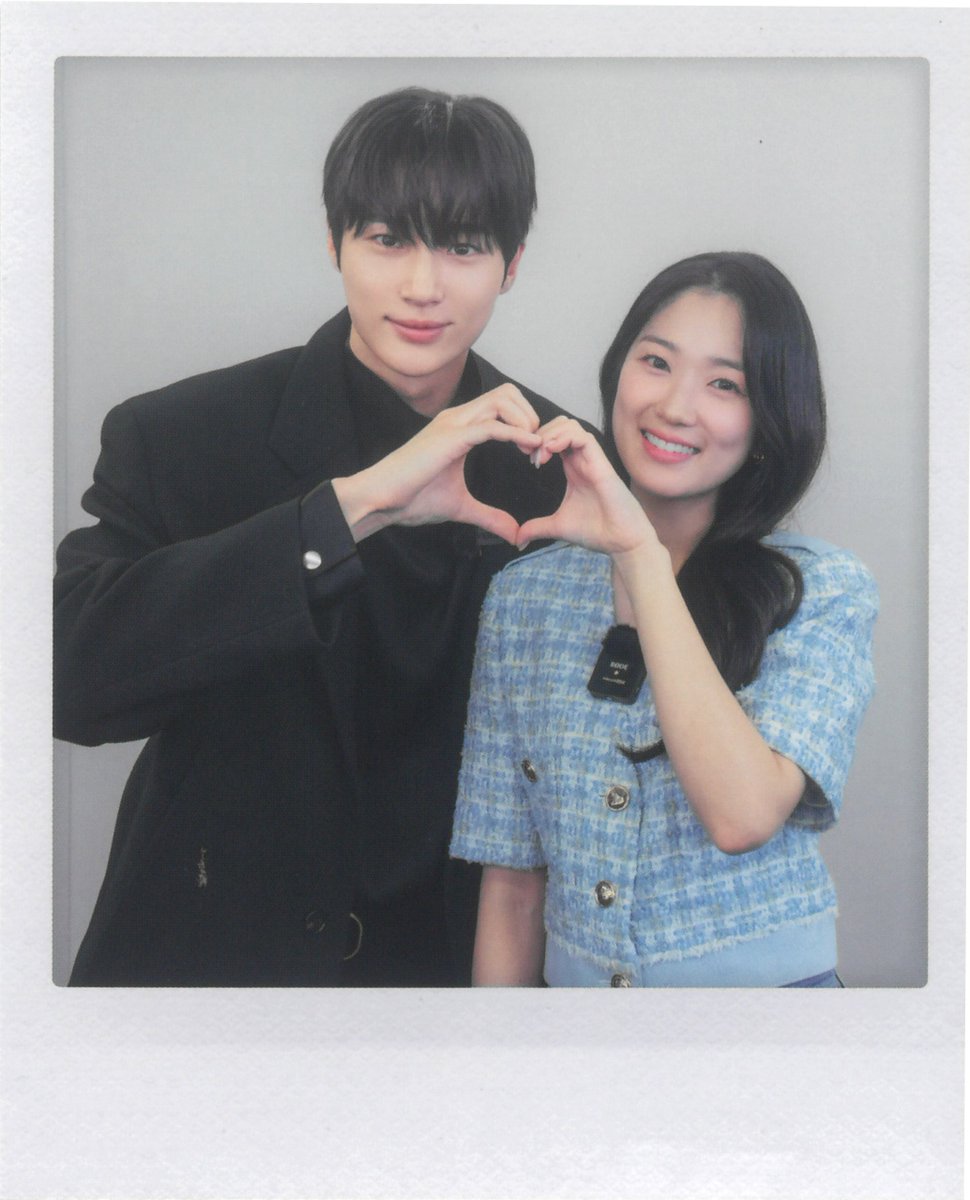 seoulsmoon's tweet photo. Kim Hyeyoon Photocard from Lovely Runner Photo Essay Inclusions

ㅡ Please do not misuse https://t.co/KHjp7C1gRO