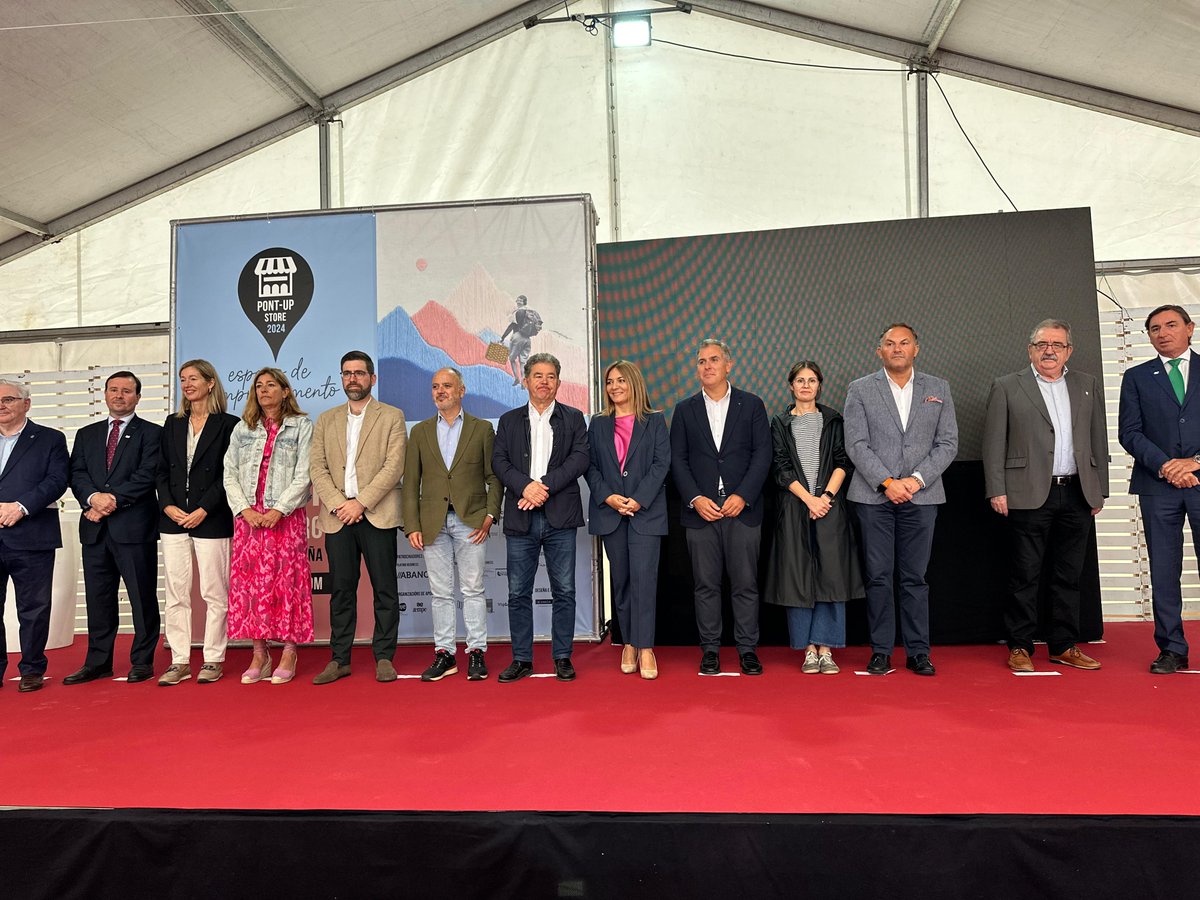 Somos unha provincia de talento emprendedor e traballamos para facilitar espazos nos que ese pulo poda desenvolverse

Hoxe quedou inaugurado <a href="/pontUPstore/">Pont-Up Store</a>, o evento de referencia para o emprendemento do noroeste peninsular coa participación do vicepresidente, <a href="/RafaDominguezPo/">Rafa Domínguez</a>