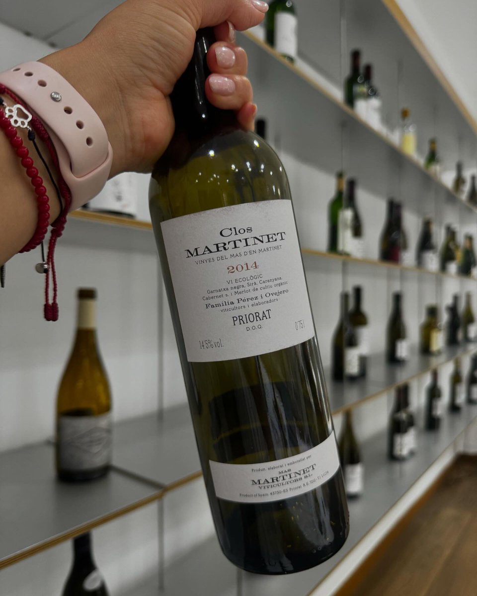 gardenia_nala's tweet photo. Dos vinos maravillososđđ€
âą
Venus de CartoixĂ 2020 uno de mis blancos favoritos, elaboran muy pocas botellas, cada una que pasa por mis manos es especial.
âą
Clos Martinet 2014 increĂble!! Pura elegancia.
âą
#venus #closmartinet #calidoscopi https://t.co/7sHub8fScP