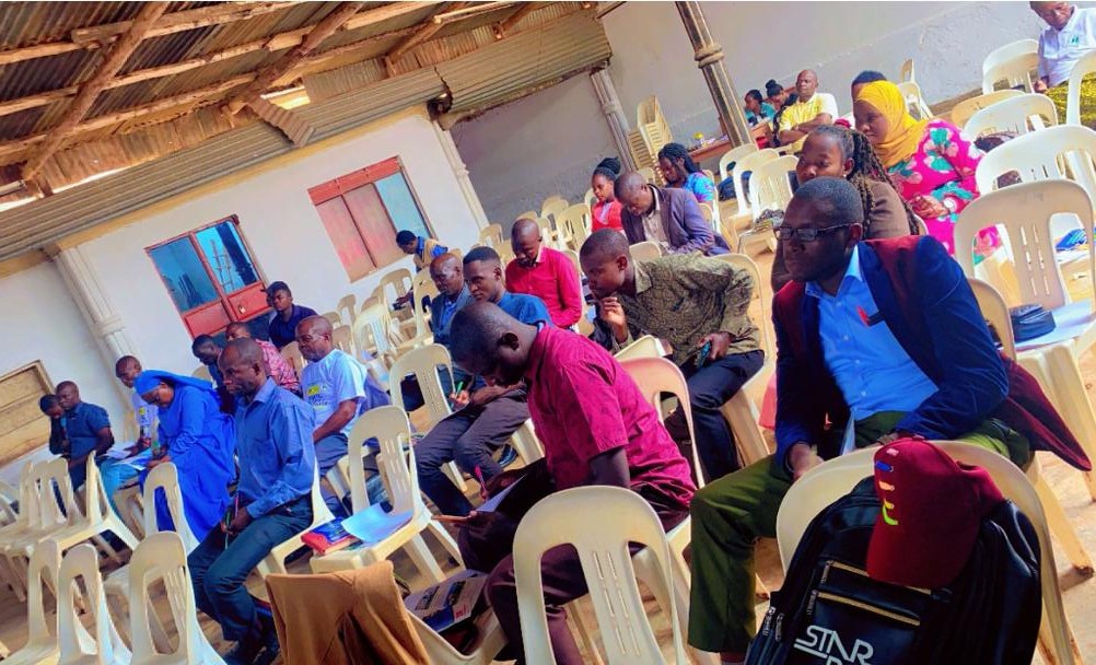 SurepayLimited's tweet photo. Happening Today: Excited to collaborate with MAMIDECOT for an impactful workshop in Kalungu! ππ± Empowering communities with skills and knowledge on how to improve school fees collection through SurePay.
#SurePay #MAMIDECOT #schoolfeescollection https://t.co/t7KRK4t3hV