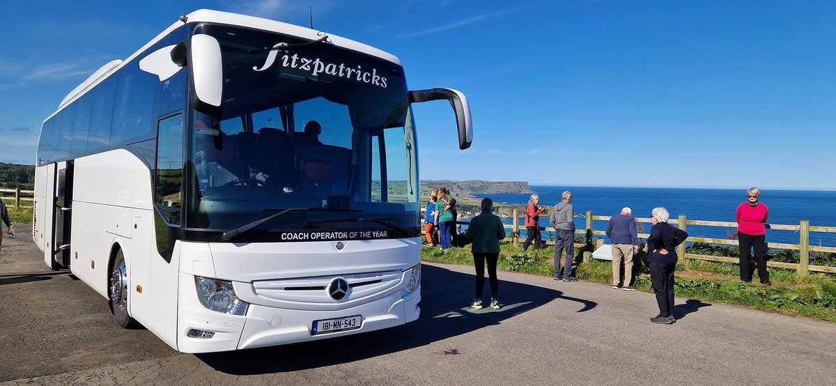 fitzpatrickcoac's tweet photo. A few of our coaches spotted out and about in the beautiful sunshine ☀️ 
#fitzpatrickcoaches
#visitireland
#familytours
#failteireland https://t.co/sFRtQAaLV2