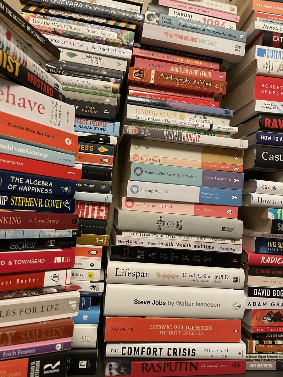 poorbjorn's tweet image. Lifelong learning helps you stay engaged and motivated. Don&apos;t let your curiosity and passion for learning die out, keep seeking new knowledge.

#reading #nonfiction #books
