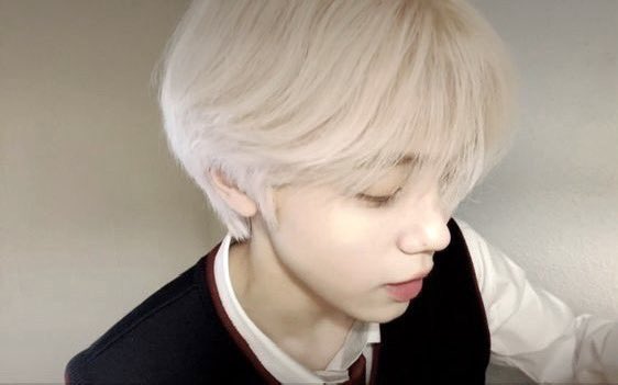 sisipcess's tweet photo. หัวจะปวด ของแต่ละสิ่ง — w/ @apr1lerst https://t.co/w7Fu35S0fI