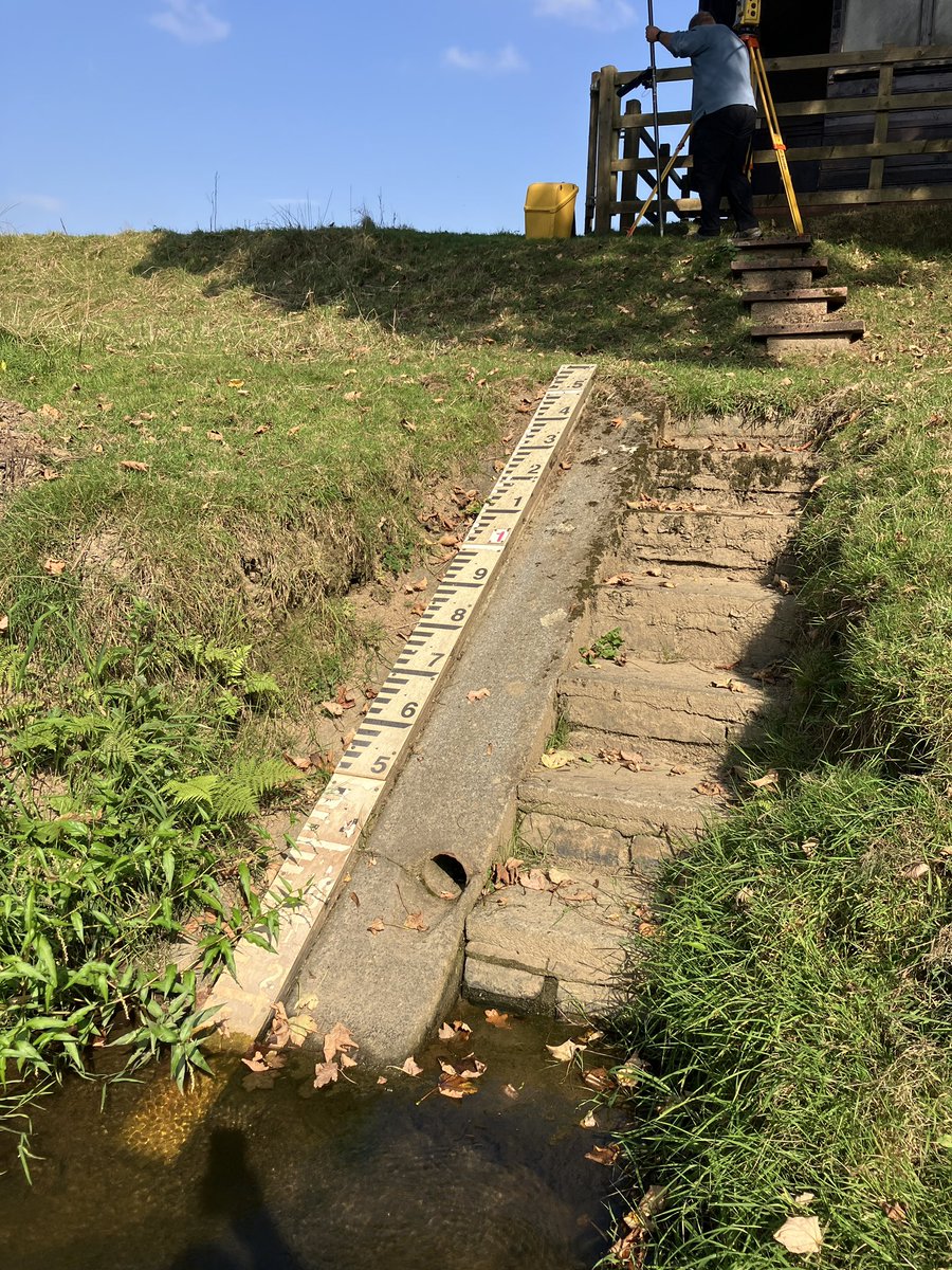 xrunnerwill's tweet image. Out at the beautiful Werrington Park gauging this morning. Our topographical surveyors are checking all levels are correct to ensure our data is A1. Shame it feels like the start of summer when it is soon to end!